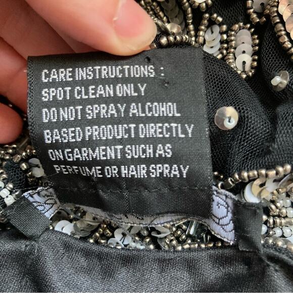 Pisarro Nights Black Evening Dress size 6 Silver Beads & Sequin Overlay - Picture 9 of 11